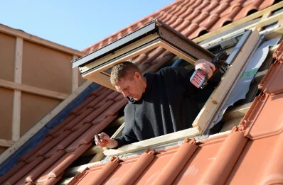 Pose de fenêtres de toit Velux au Clat